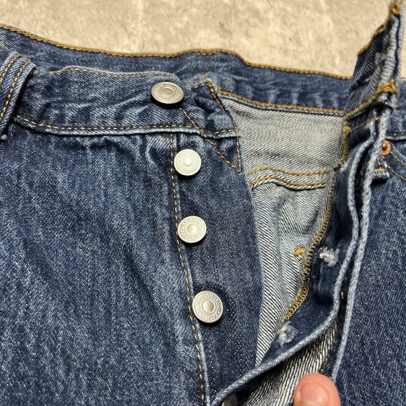 Levis 501 Jeans Mens 36x32 Straight Dark Wash Blue Button Fly Denim - Picture 2 of 10